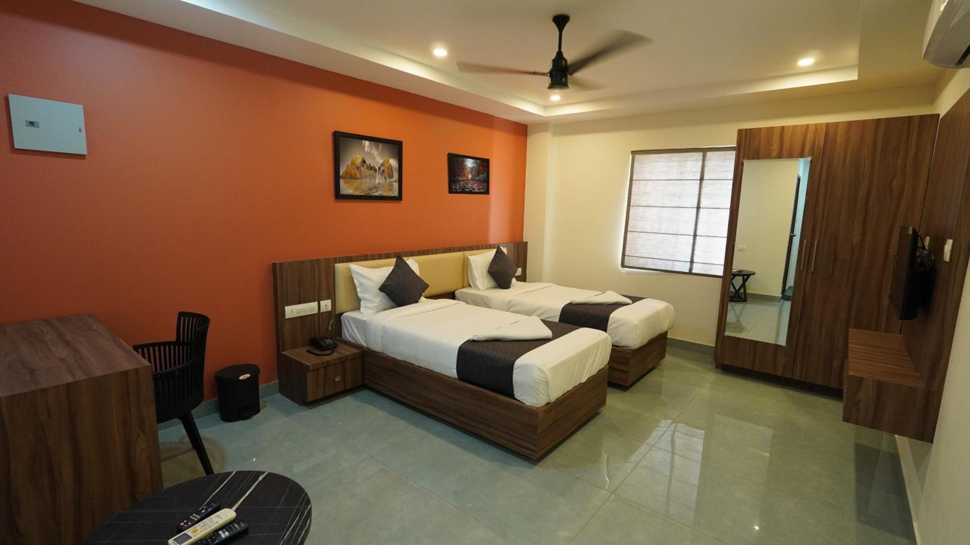 Hotel Hive Inn - Kozhikode Ngoại thất bức ảnh