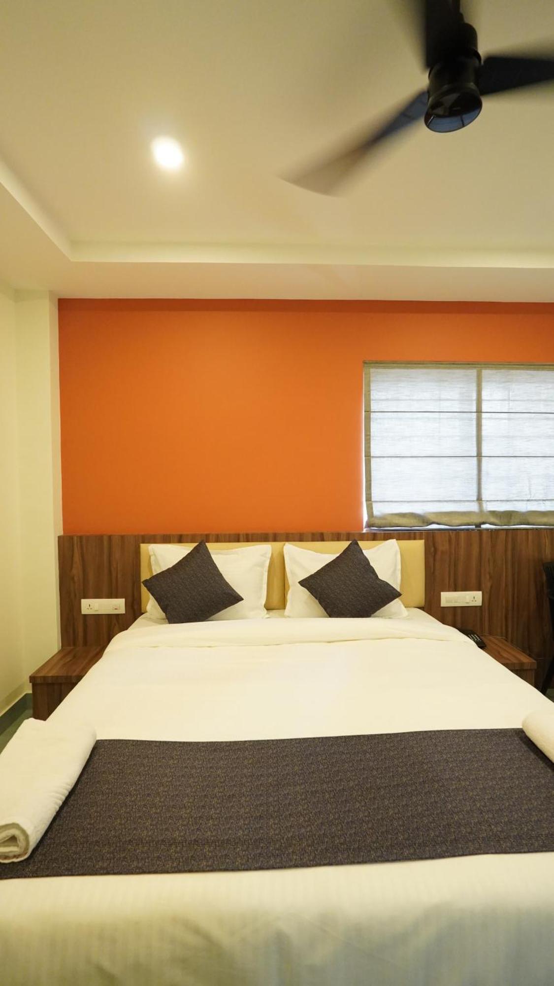 Hotel Hive Inn - Kozhikode Ngoại thất bức ảnh