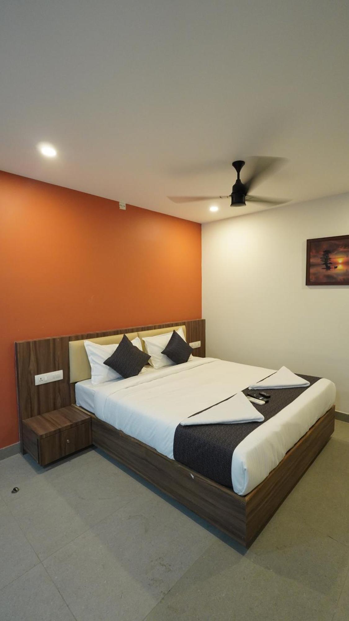 Hotel Hive Inn - Kozhikode Ngoại thất bức ảnh